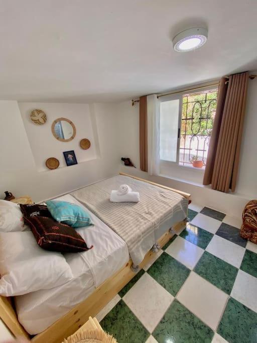 Dar Shmous -1- دار شموس Apartment Tangier Bagian luar foto